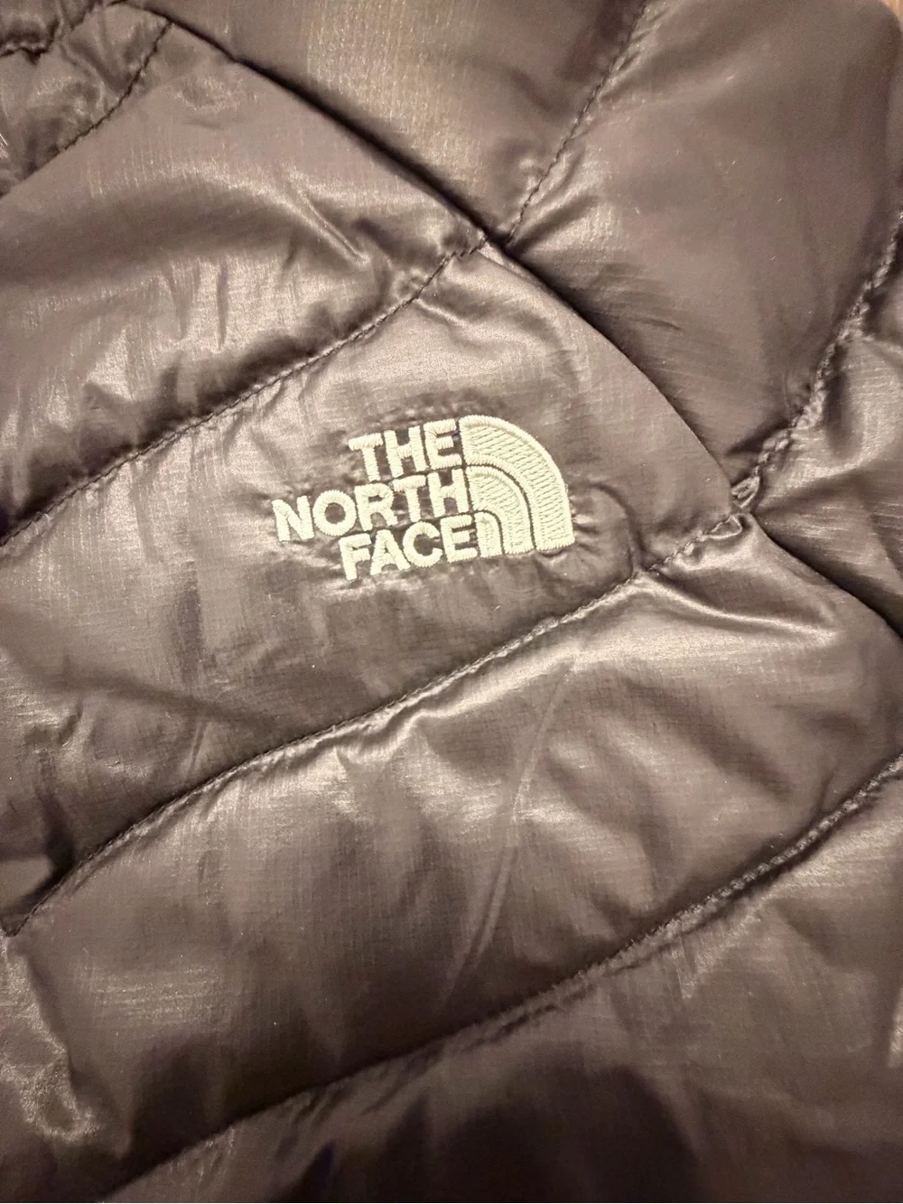 The North Face 550 Fill Diwn Women’s Black  Puffer Jacket Size Medium